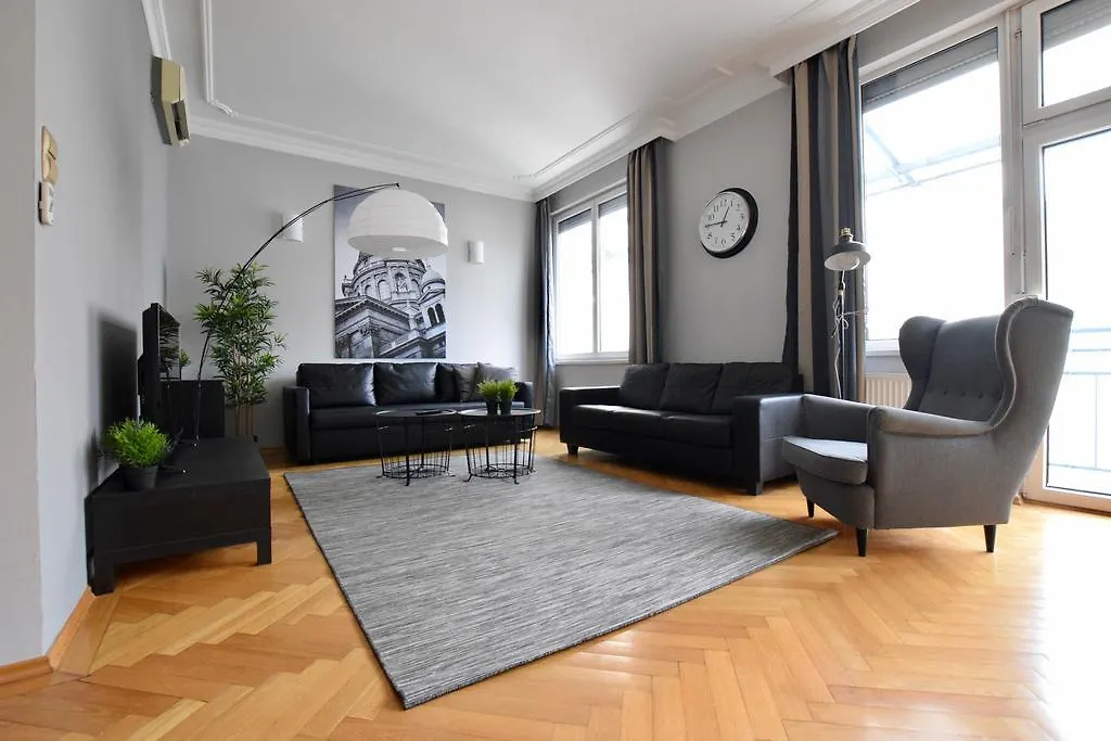 Standerd Apartment By Hi5 - Lovag Family Suites Budapest