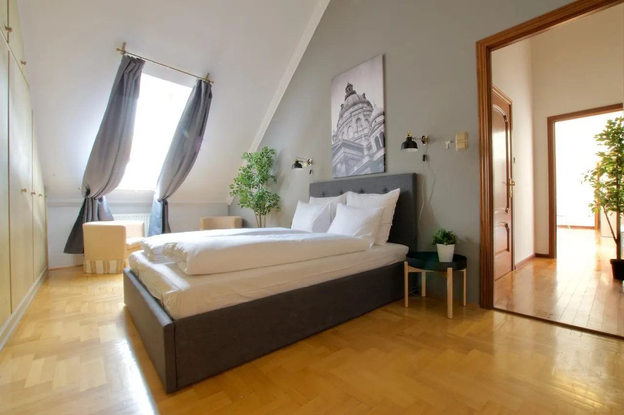 Standerd Apartment By Hi5 - Lovag Family Suites Budapest