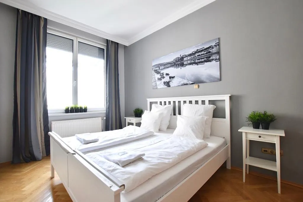 Standerd Apartment By Hi5 - Lovag Family Suites contacts