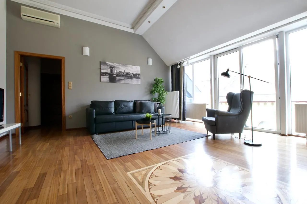 Standerd Apartment By Hi5 - Lovag Family Suites Budapest