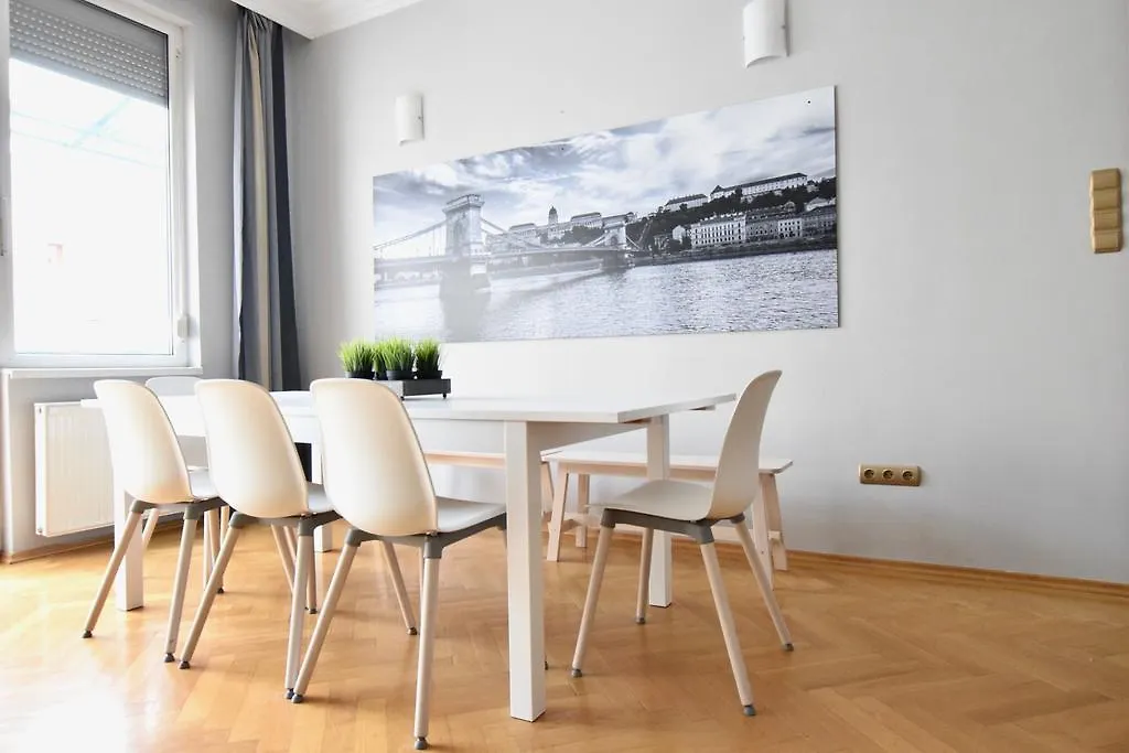 Standerd Apartment By Hi5 - Lovag Family Suites Budapest